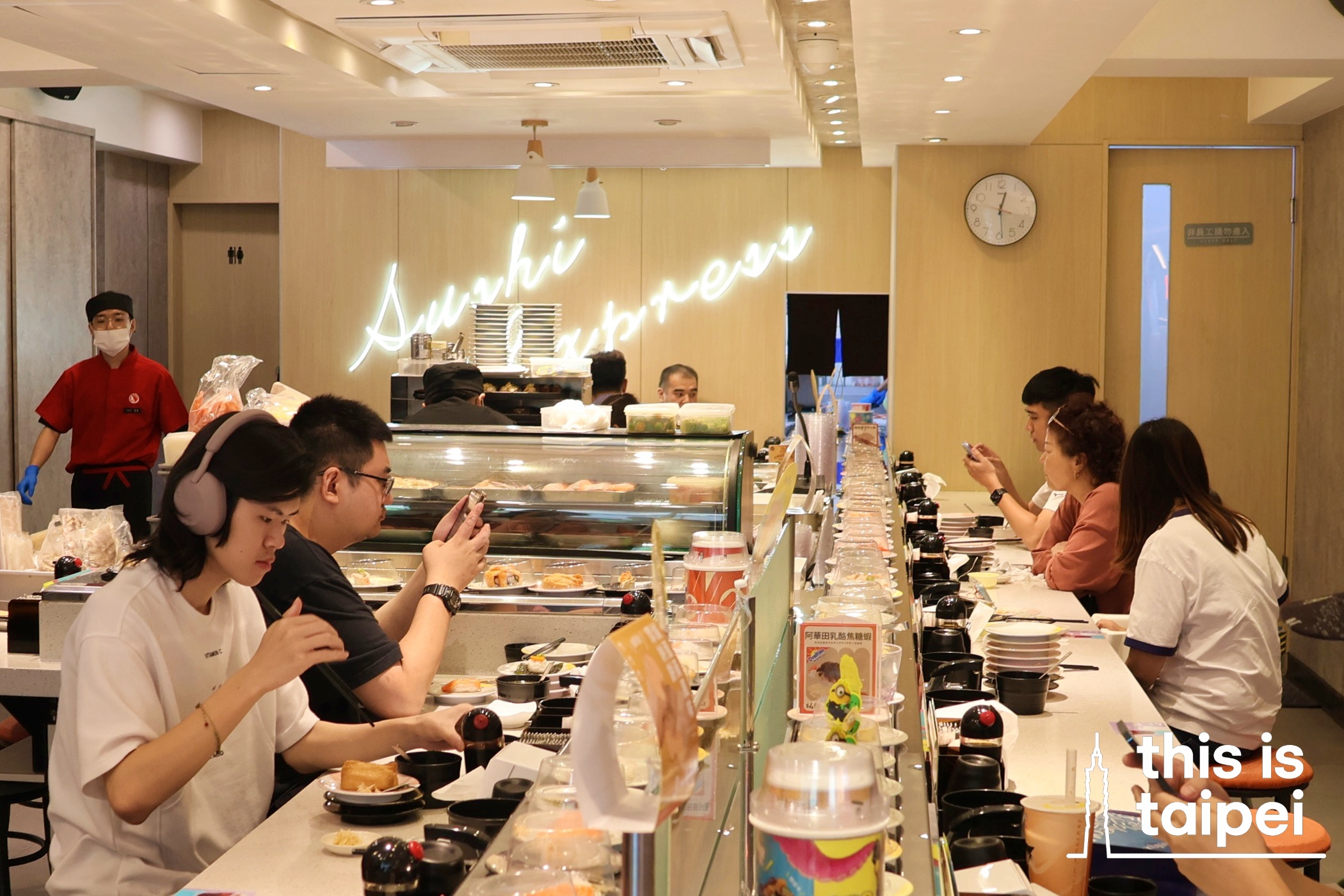 Sushi Express in Xinyi District. (Photo by KB, August 2026 / © This Is Taipei)