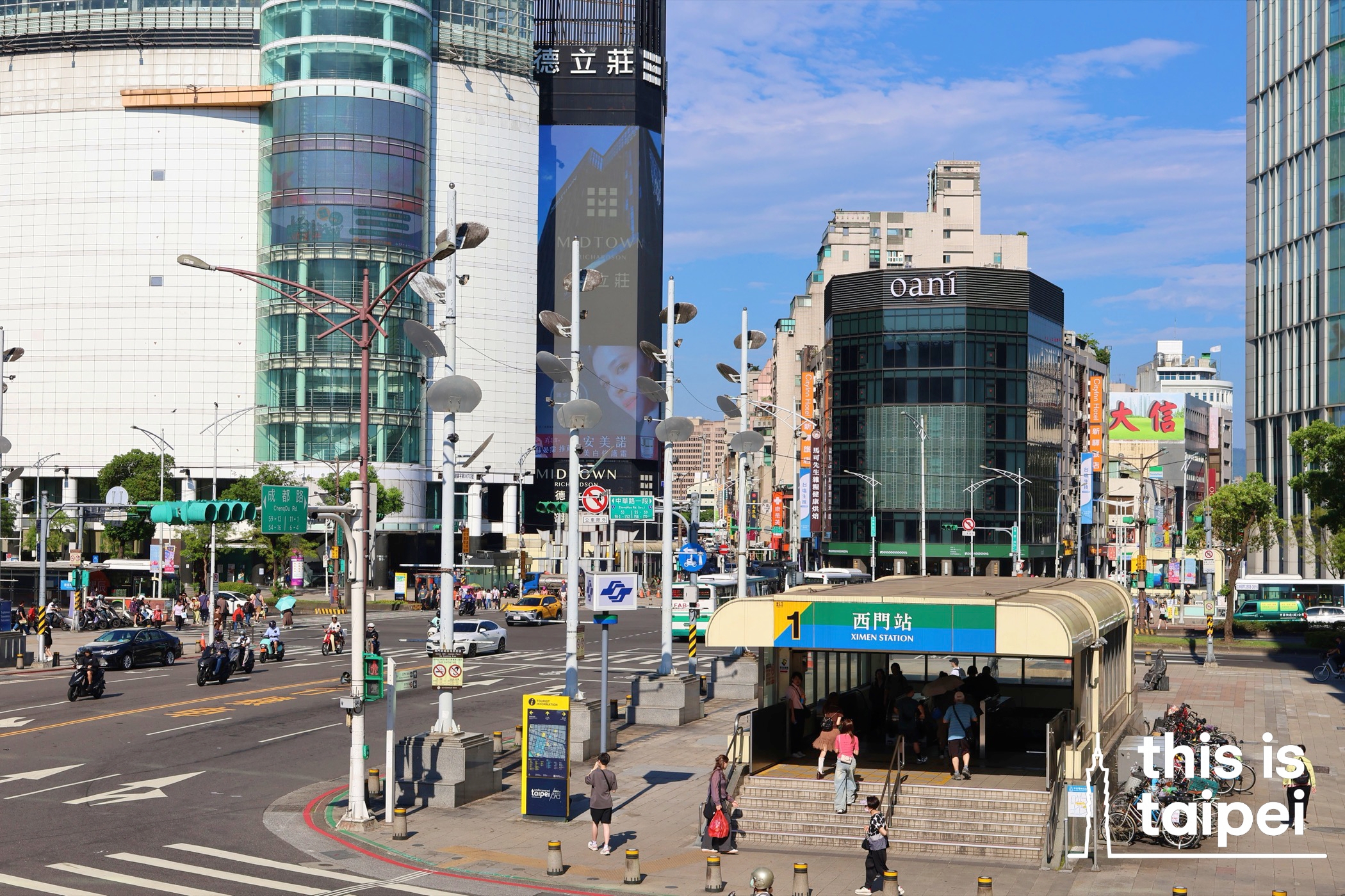 Ximen MRT Station in Wanhua District. (Photo by KB, August 2026 / © This Is Taipei)