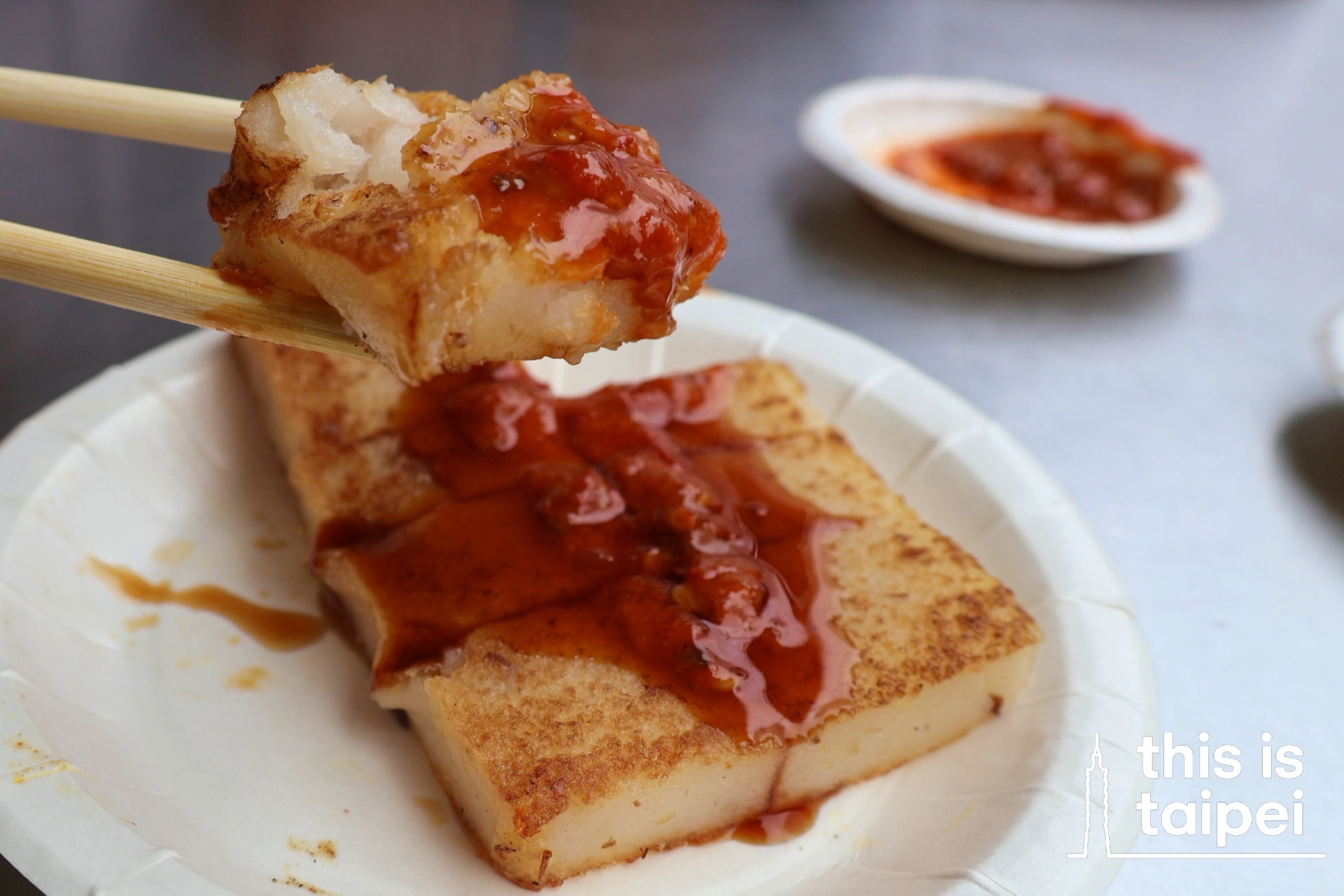 Shaobing youtiao from Yong He Soya Milk King. (Photo by KB, August 2026 / © This Is Taipei)