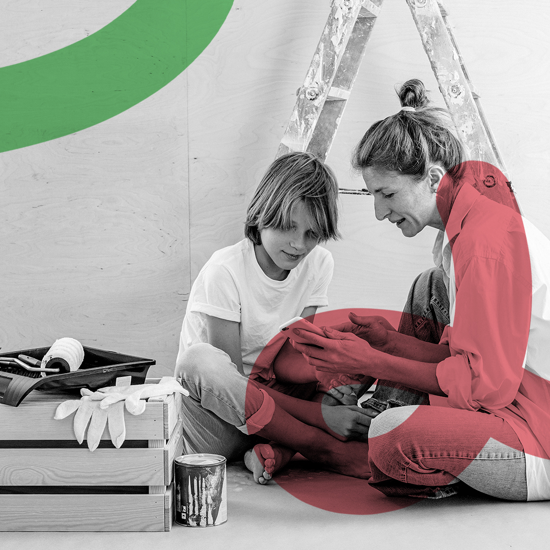 image of customer service representative at work for a financial advisor