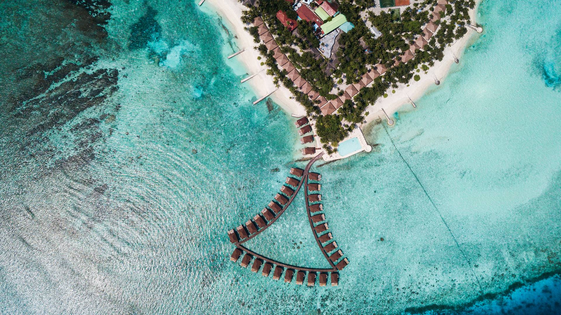 Alimatha Aquatic Resort