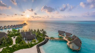 JW Marriott Maldives Resort & Spa