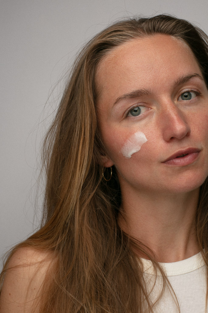 Ako sa starať o pleť v lete. Tipy pre hydratovanú a žiarivú pokožku.