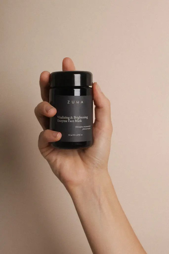 Oživujúca enzymatická pleťová maska
