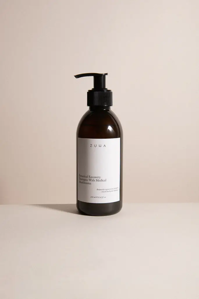 Botanický regeneračný šampón s medicinálnymi hubami