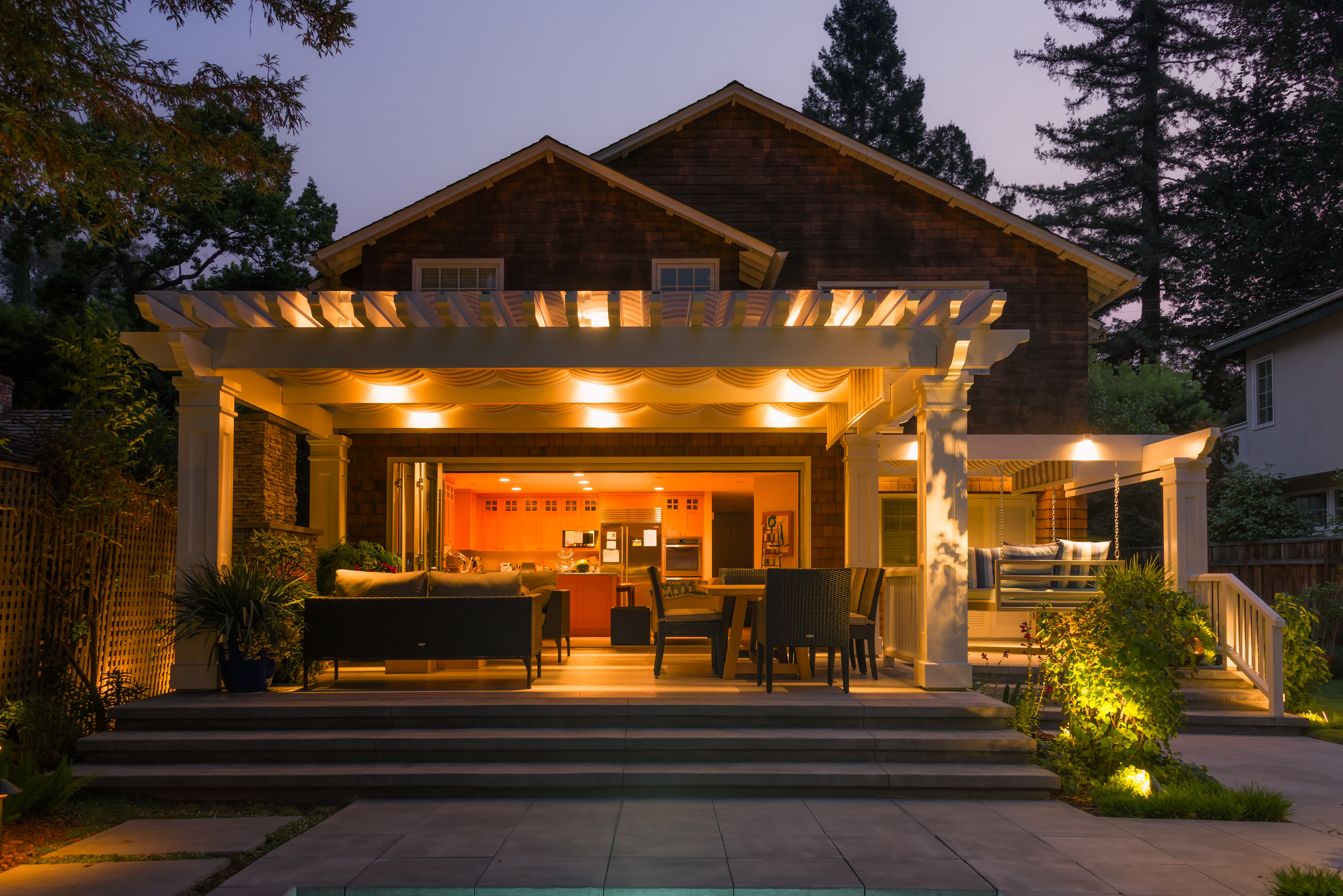 patio night view