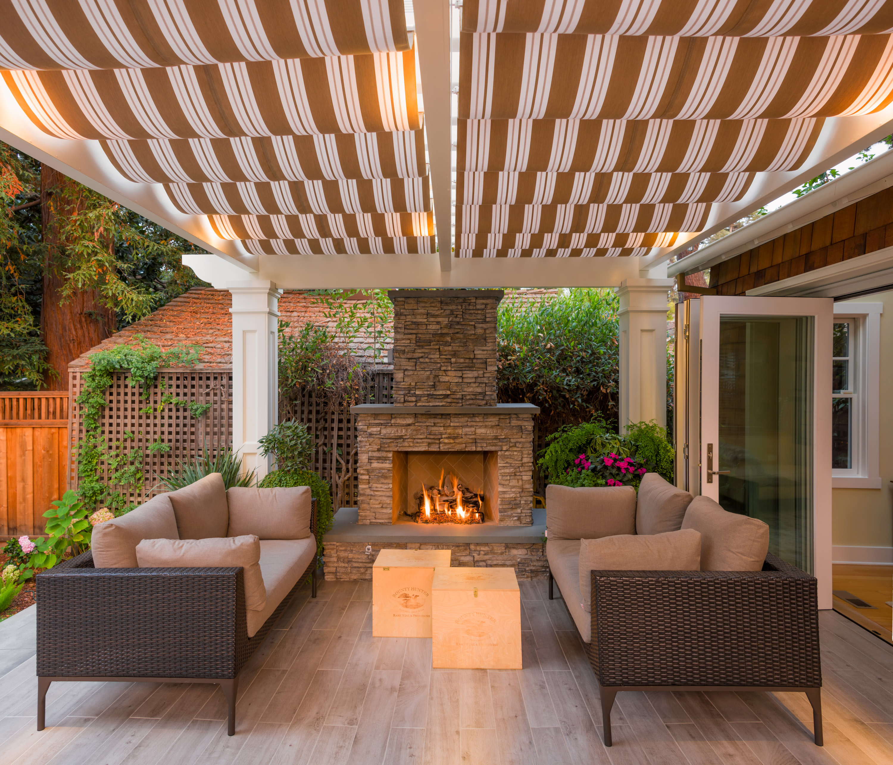 sitting area