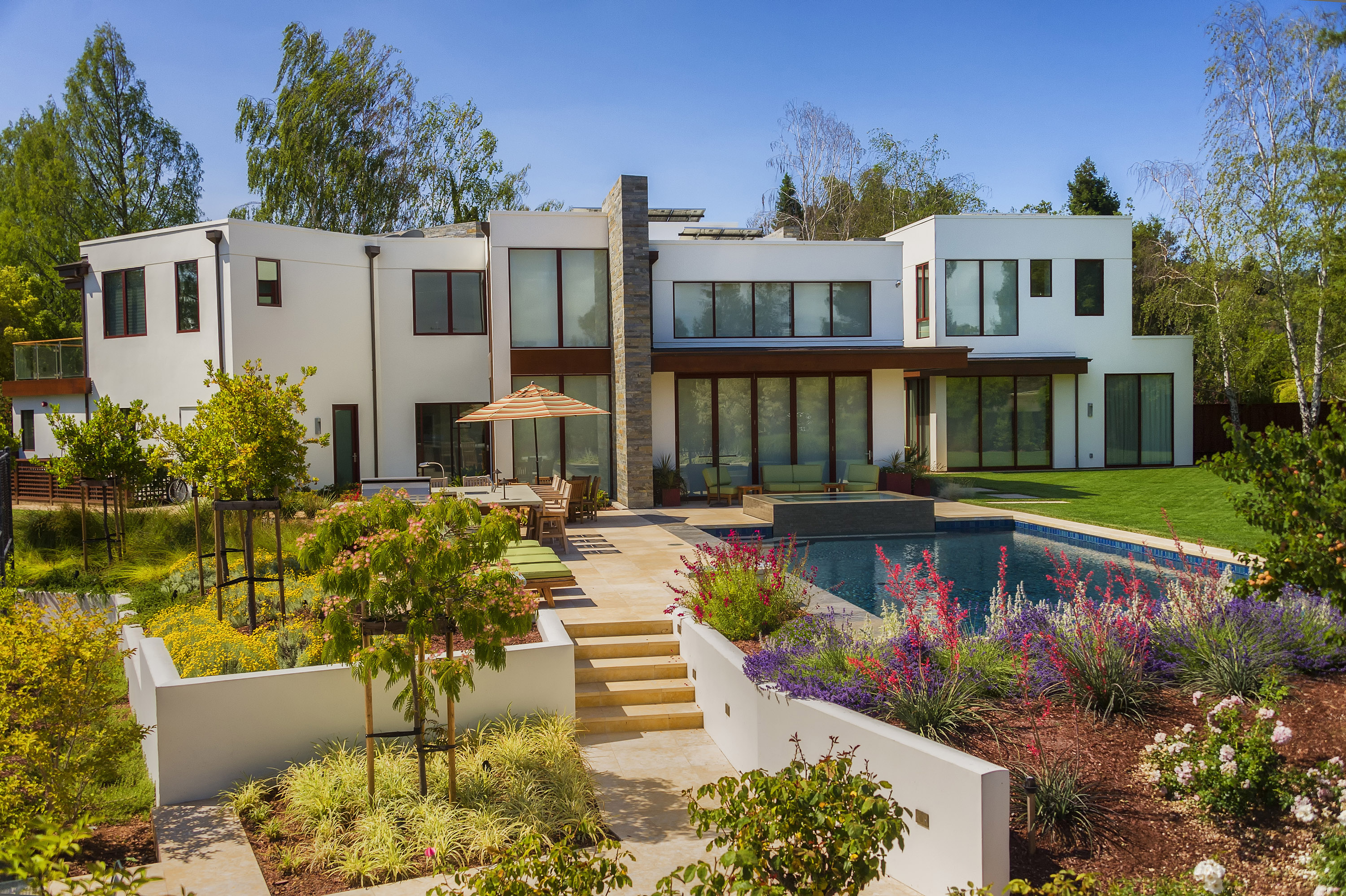 overall yard view