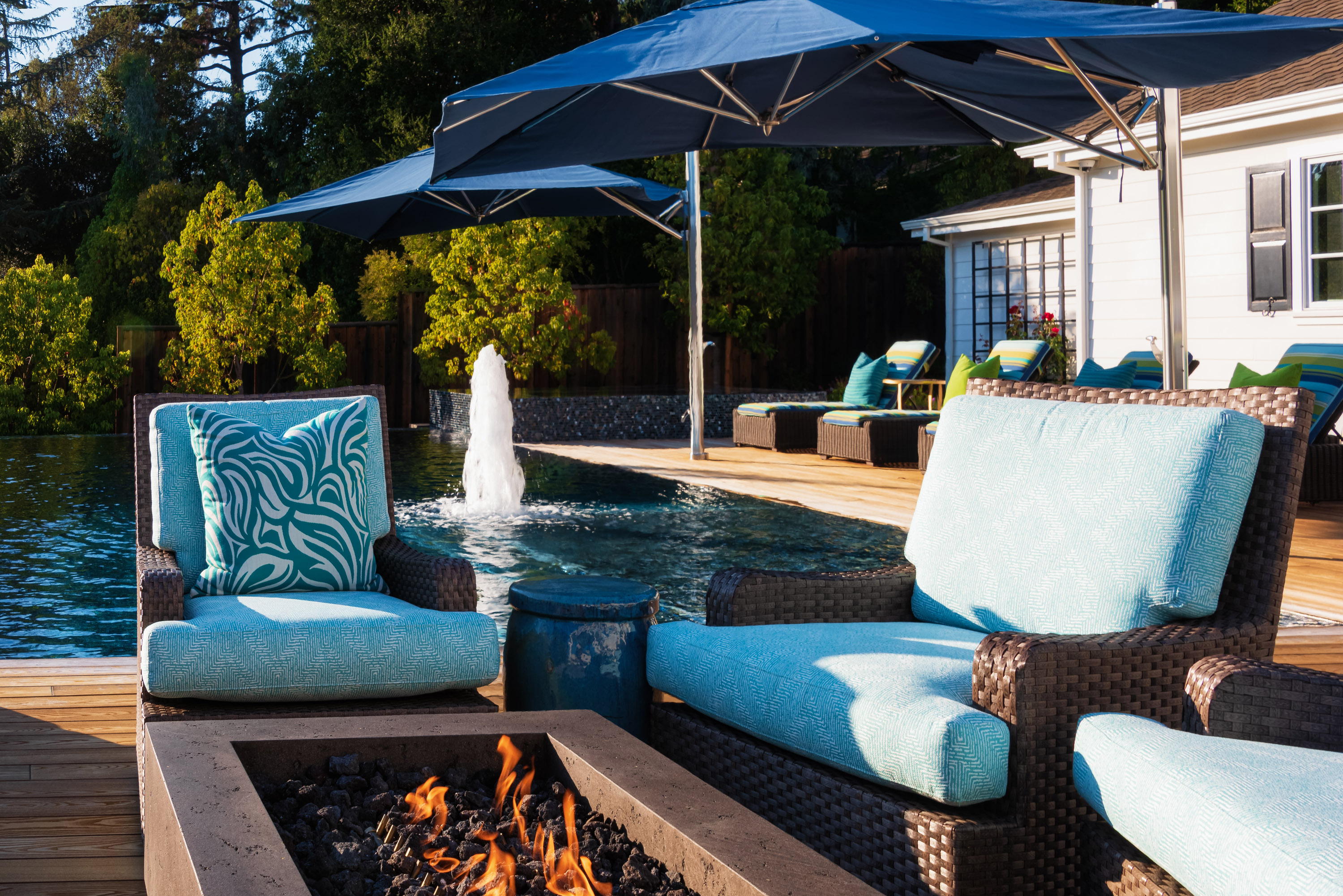 firepit and pool