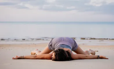 Swietłana Lipiecka wykonująca ćwiczenia gimnastyki słowiańskiej