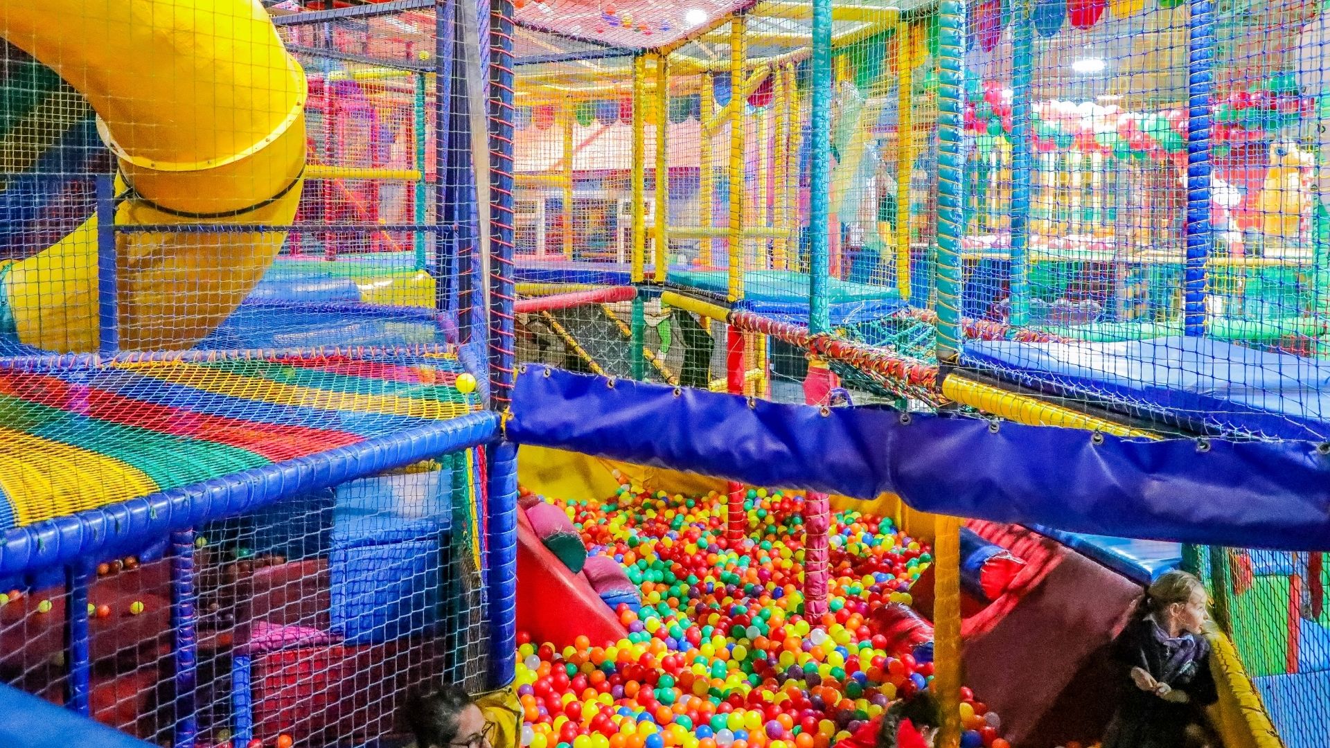 Huge ball pool in epic soft play frame