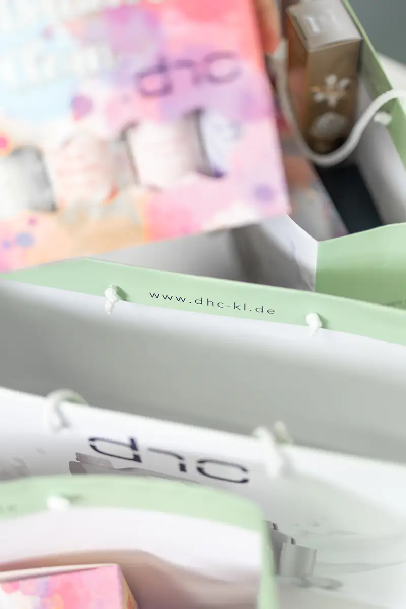 DHC Produkte mit Tragetasche