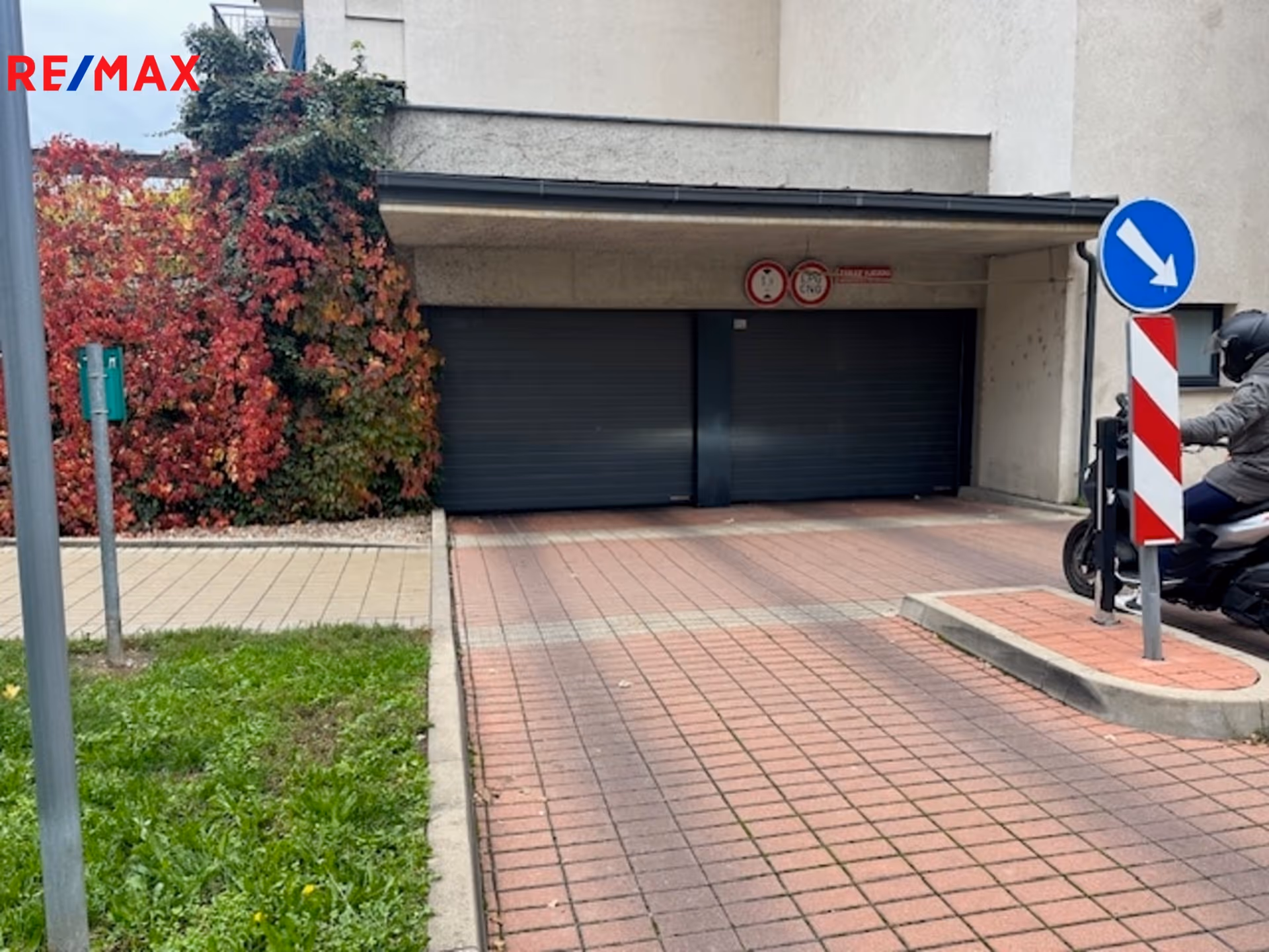 VJEZD DO BYTOVÉHO KOMPLEXU