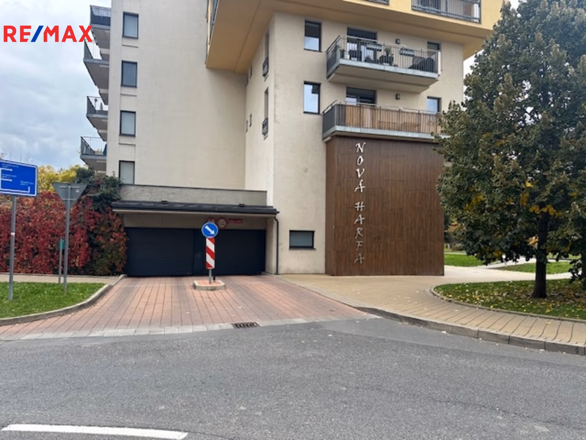 VJEZD DO BYTOVÉHO KOMPLEXU