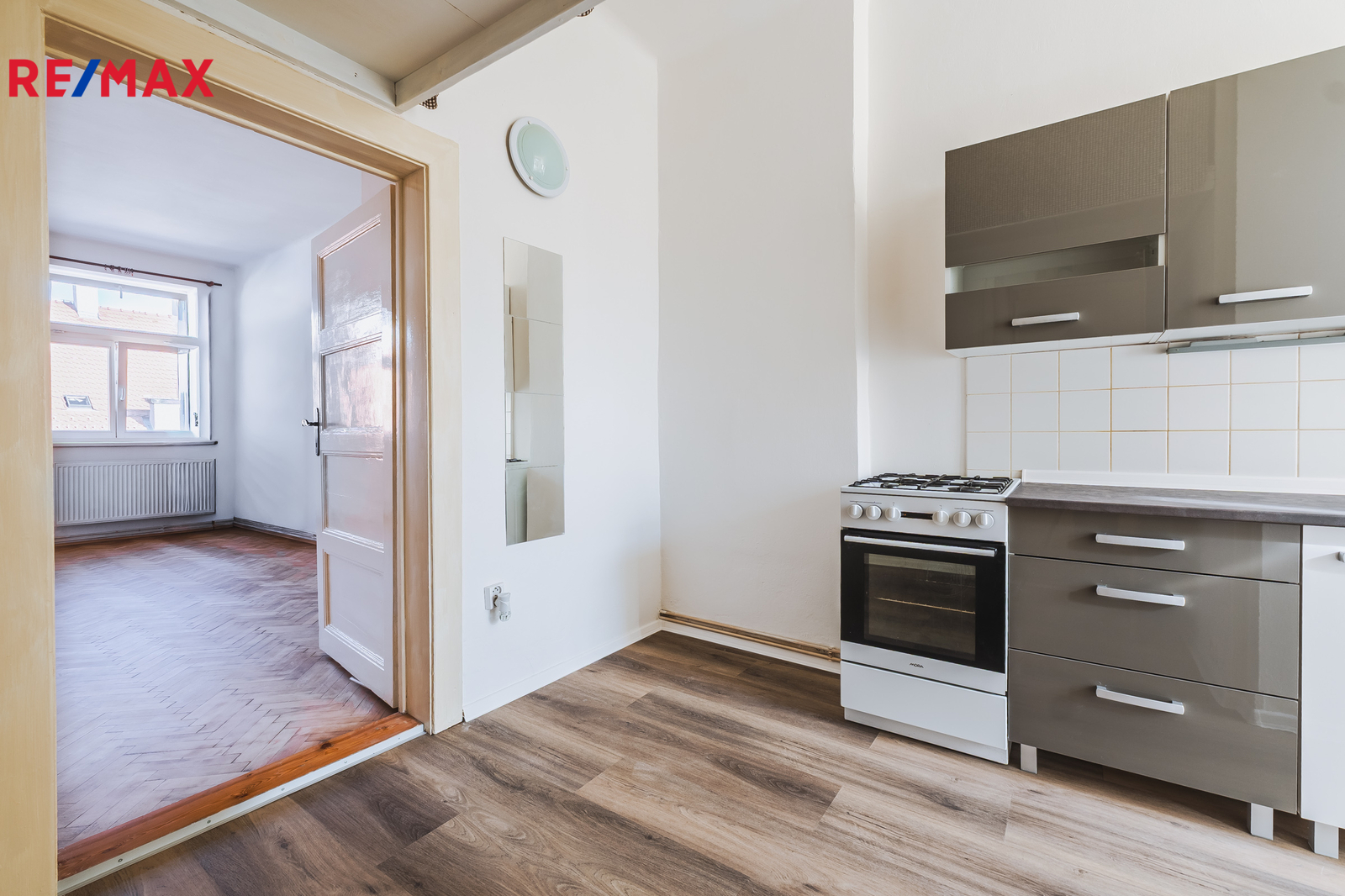 Pronájem bytu 1+1, 40 m2, Praha