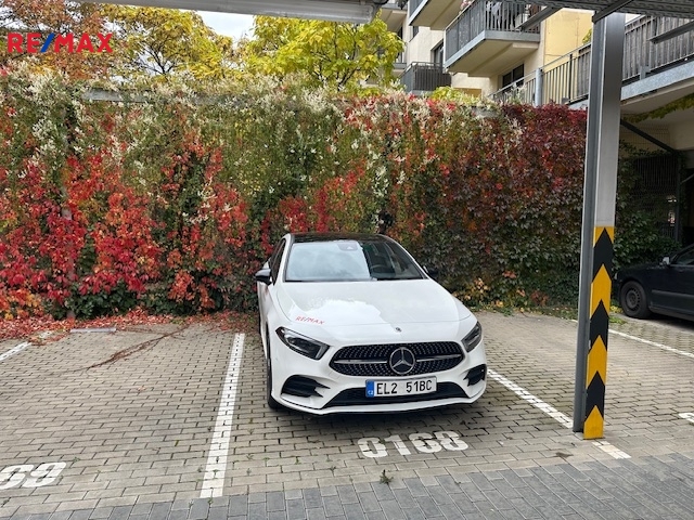 Pronájem garáže, 20 m2, Praha