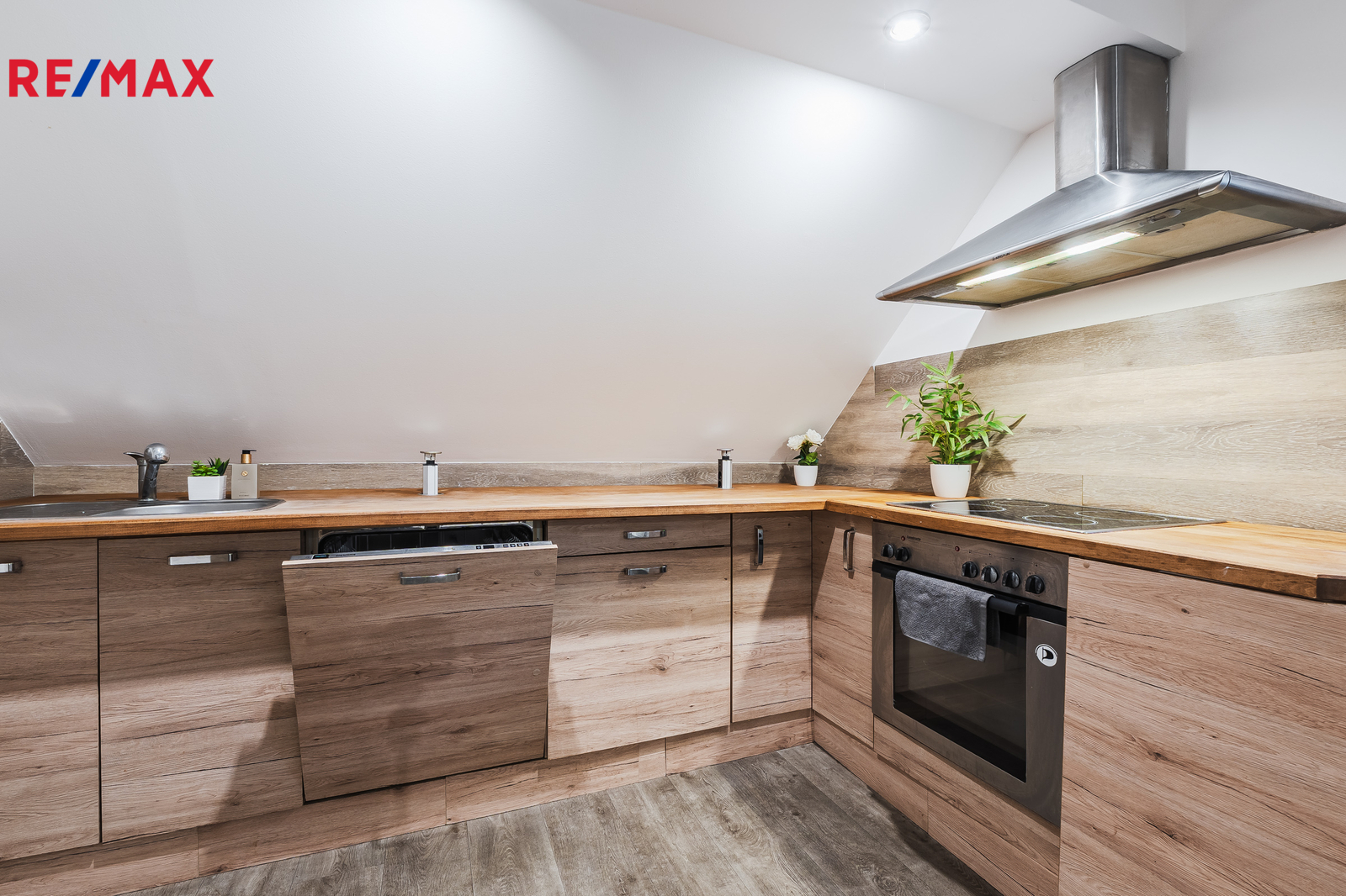 Prodej rodinného domu, 180 m2, Desná