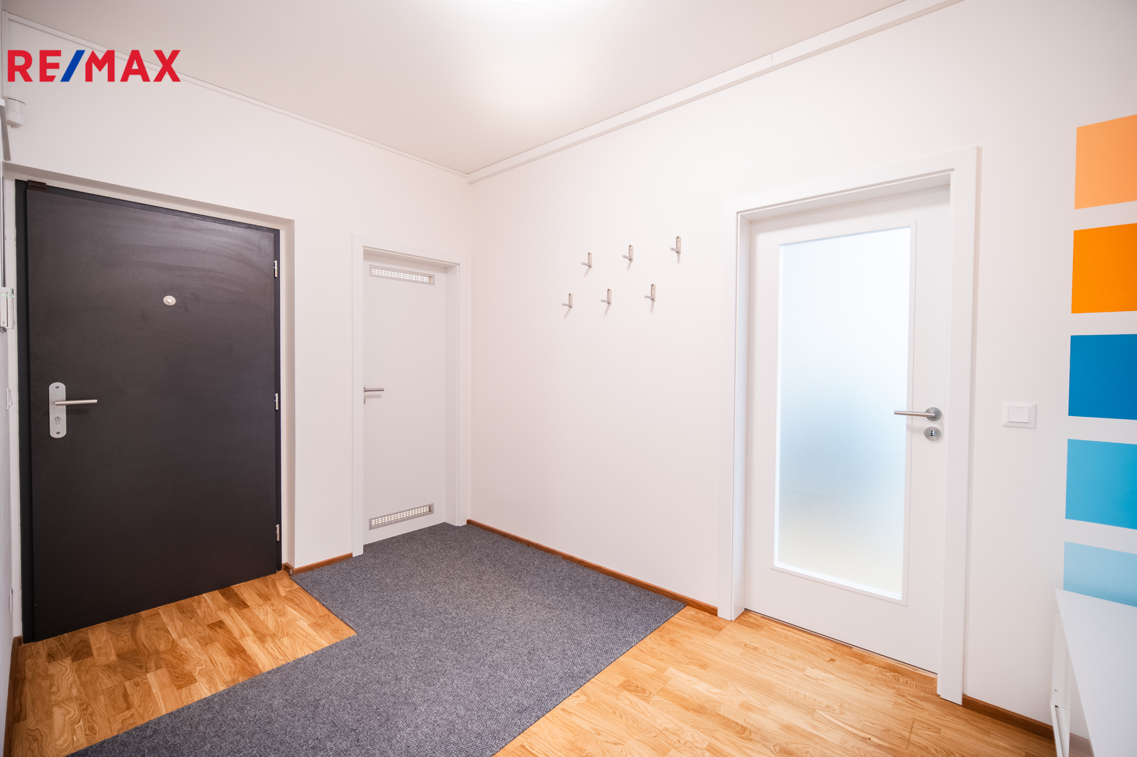 VSTUPNÍ HALA / RECEPCE