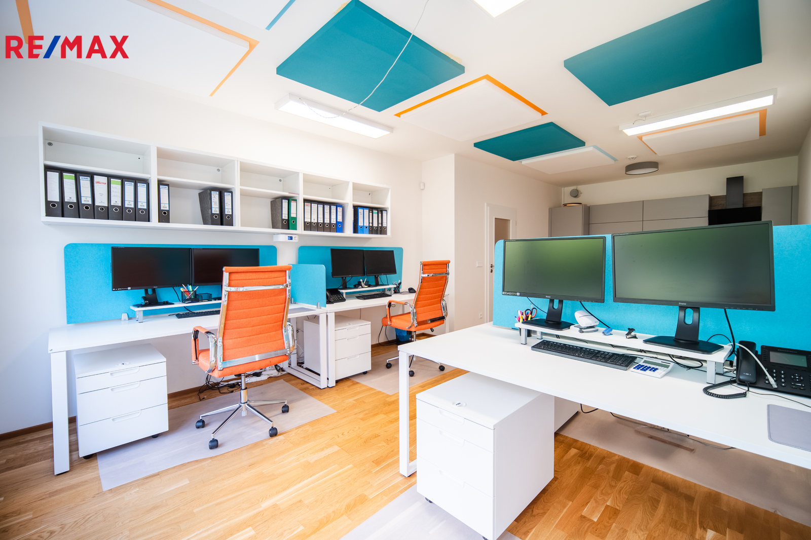 OPEN SPACE / HLAVNÍ KANCELÁŘ