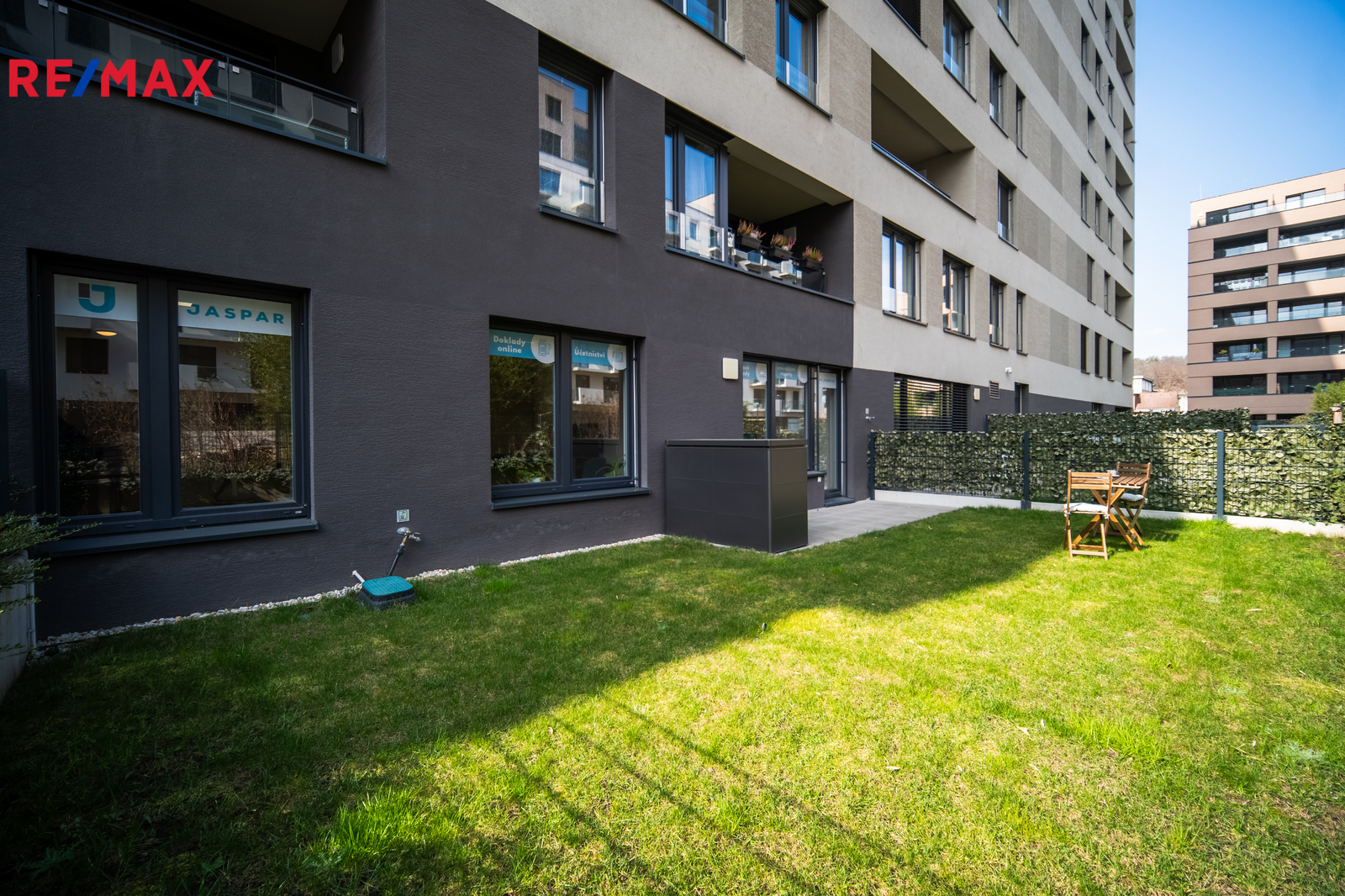 TERASA + PŘEDZAHRÁDKA