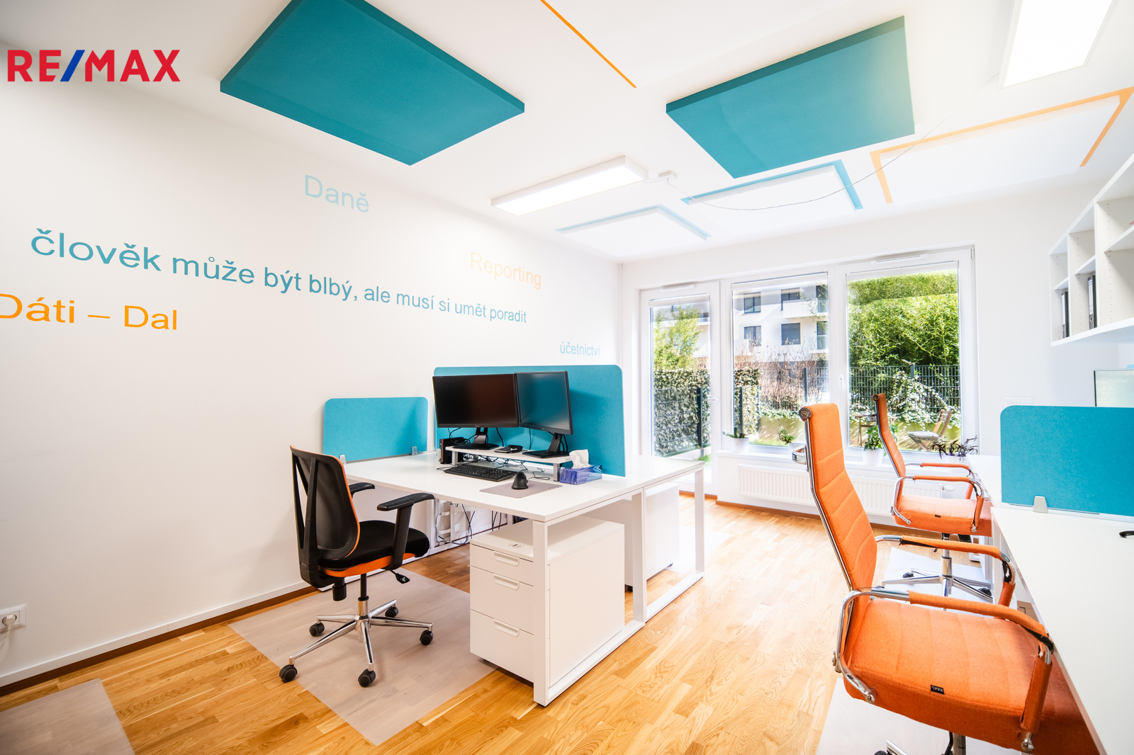 OPEN SPACE / HLAVNÍ KANCELÁŘ