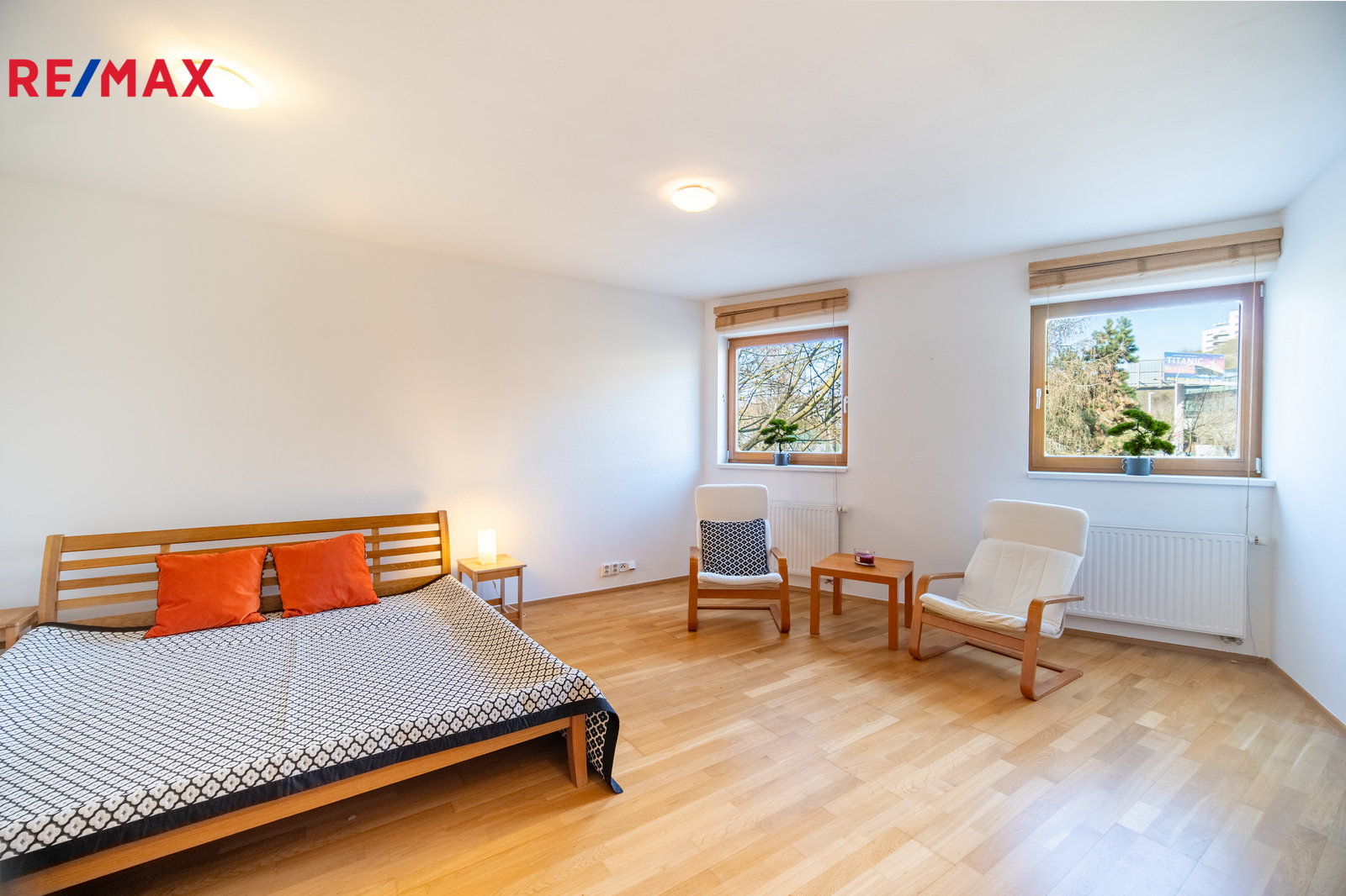 Pronájem bytu 1+1, 43 m2, Praha