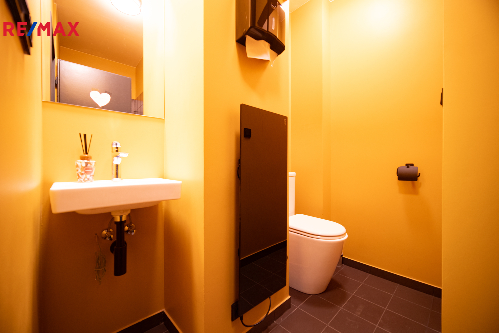 Toaleta pro personál