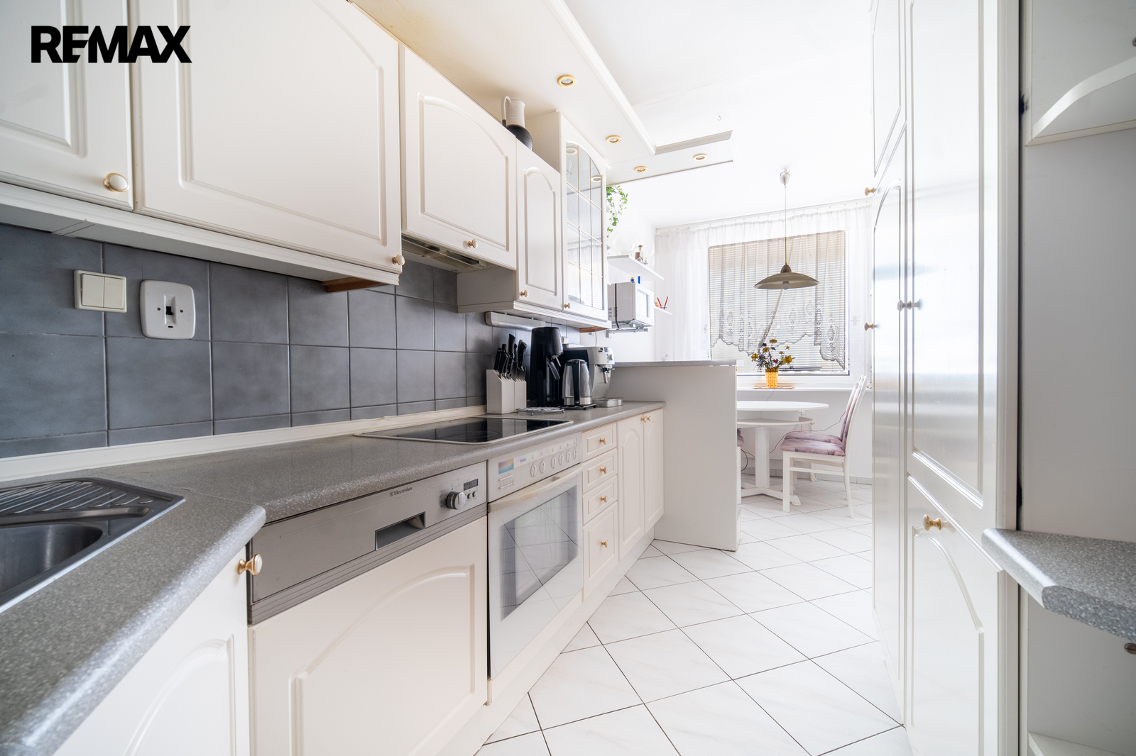 Prodej bytu 4+1, 96 m2, Praha