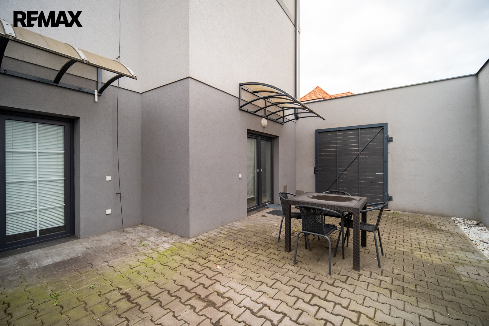 Terasa k bytu v suterénu