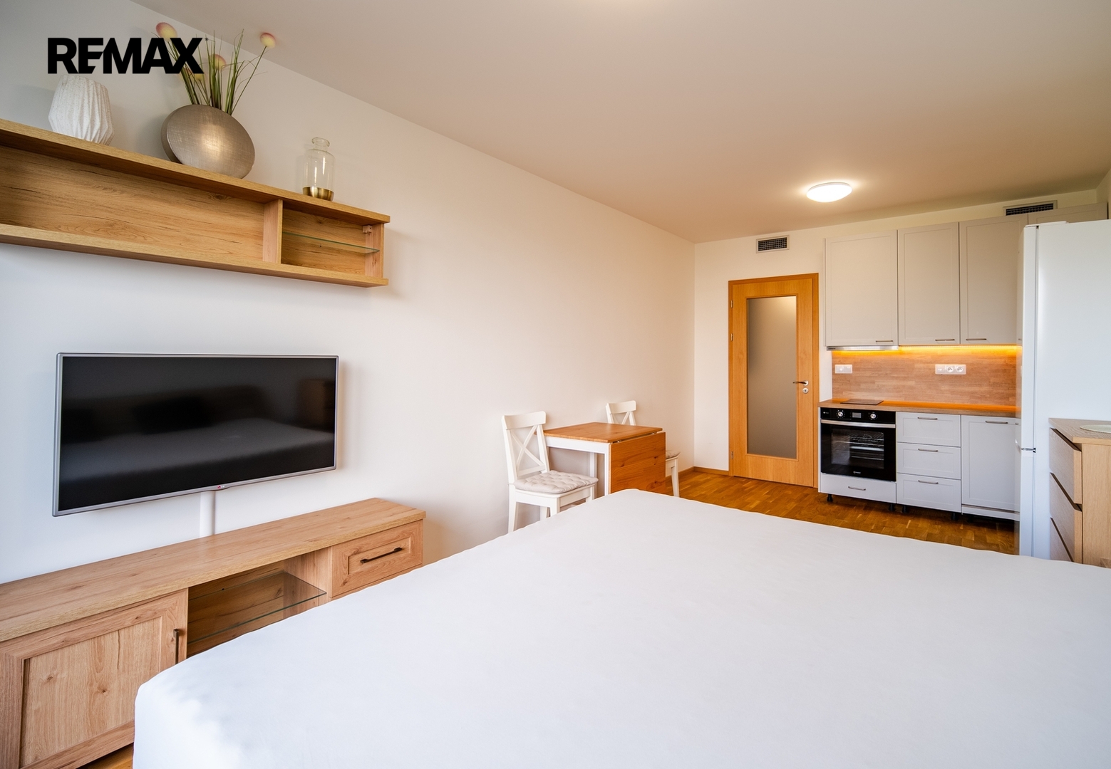 Pronájem bytu 1+kk, 31 m2, Praha