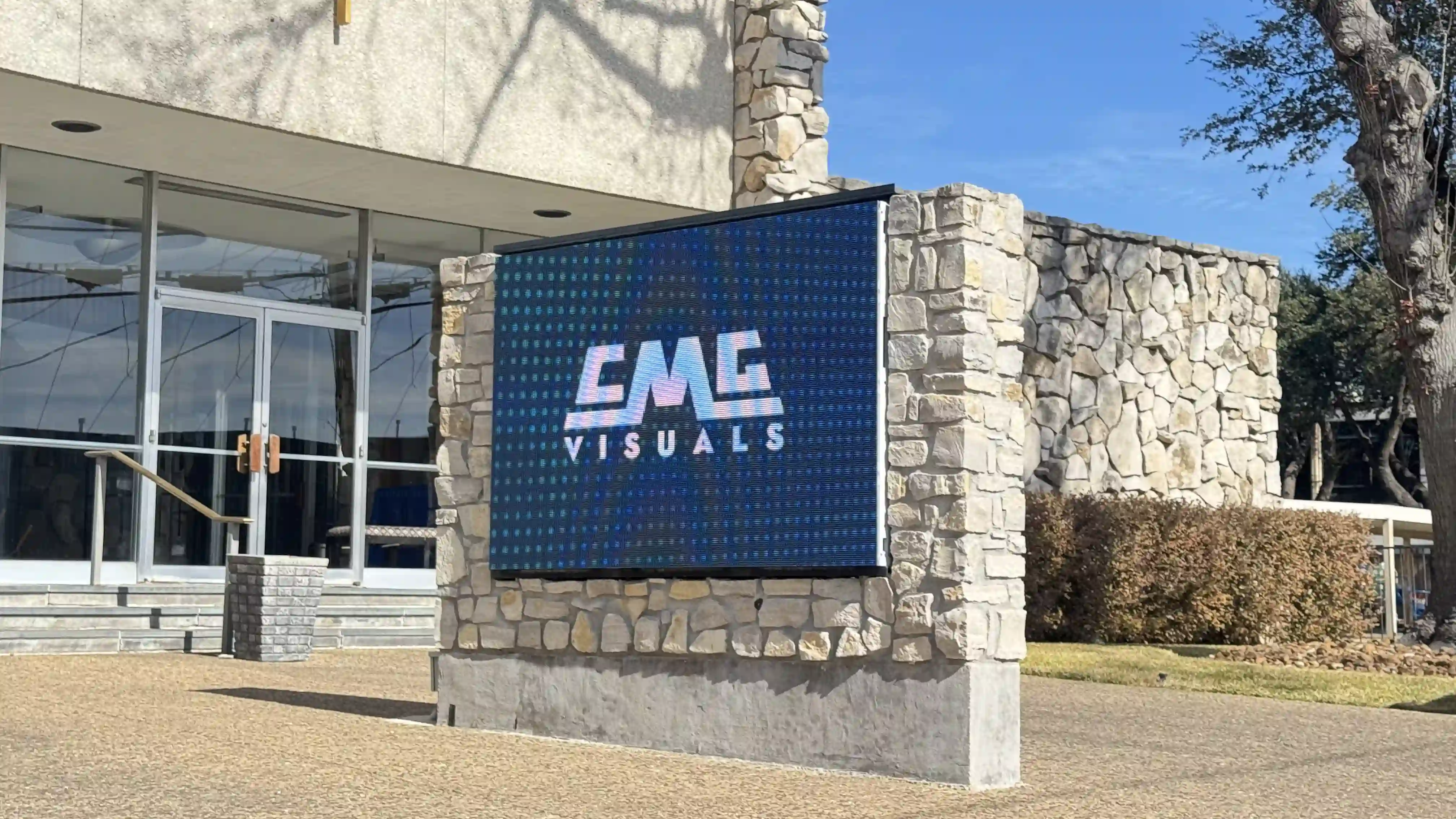 Outdoor digital LED sign replacement at St. Luke’s Episcopal Church North Dallas showing new P6.67 display by CMG Visuals