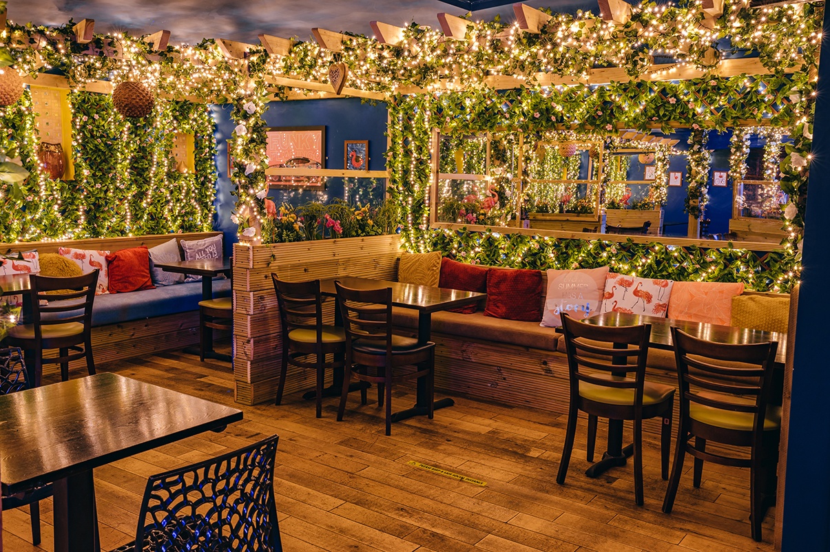 Funky Flamingo Bar in Southampton