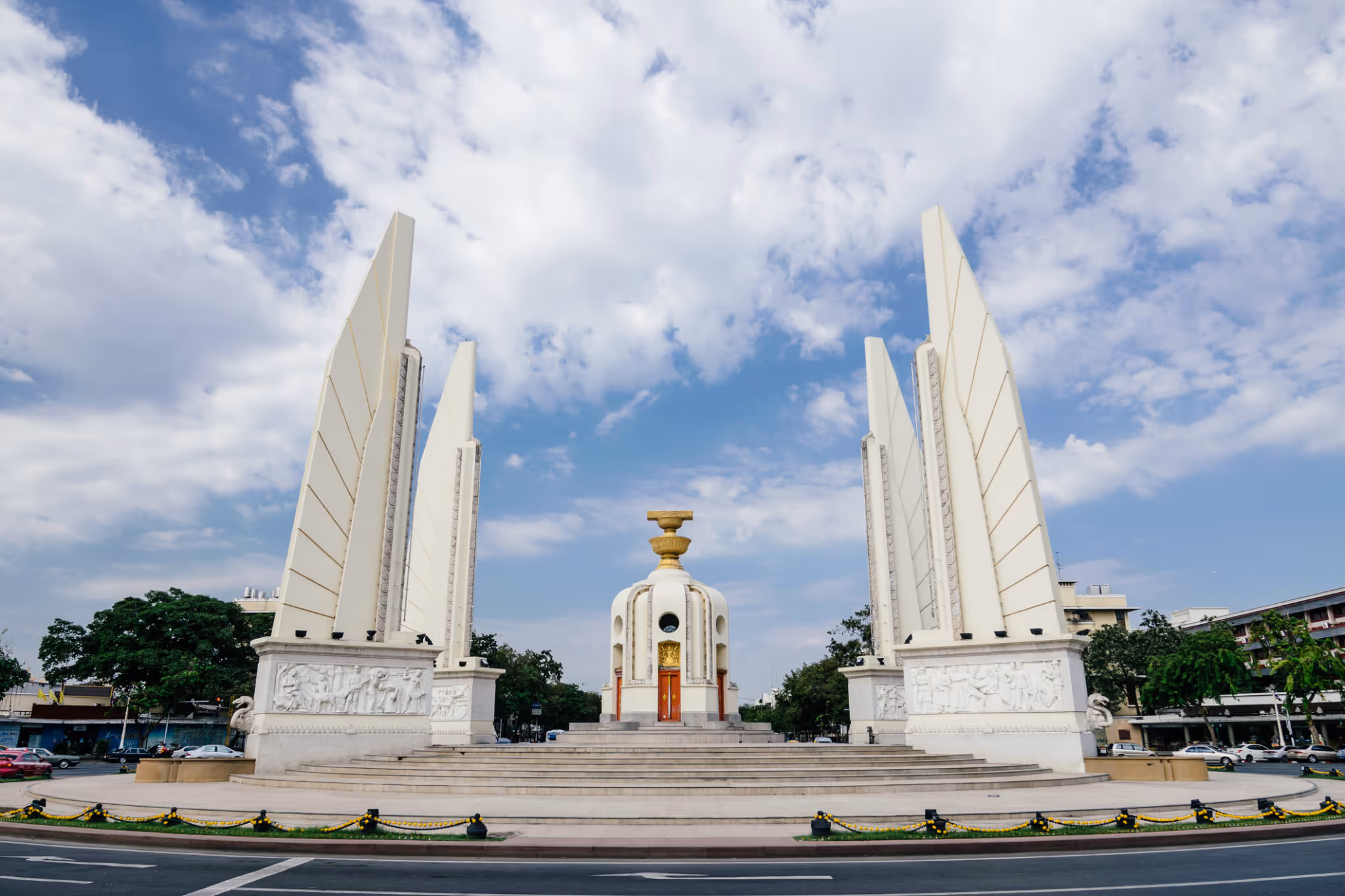 Thailand’s politics shifted after the Move Forward Party’s dissolution, the removal of PM Srettha, and the rise of Paetongtarn Shinawatra as Prime Minister. While she vows to continue past policies and boost the economy, public concern remains over her inexperience and family influence. Progressives remain strong, keeping pressure on the new government.