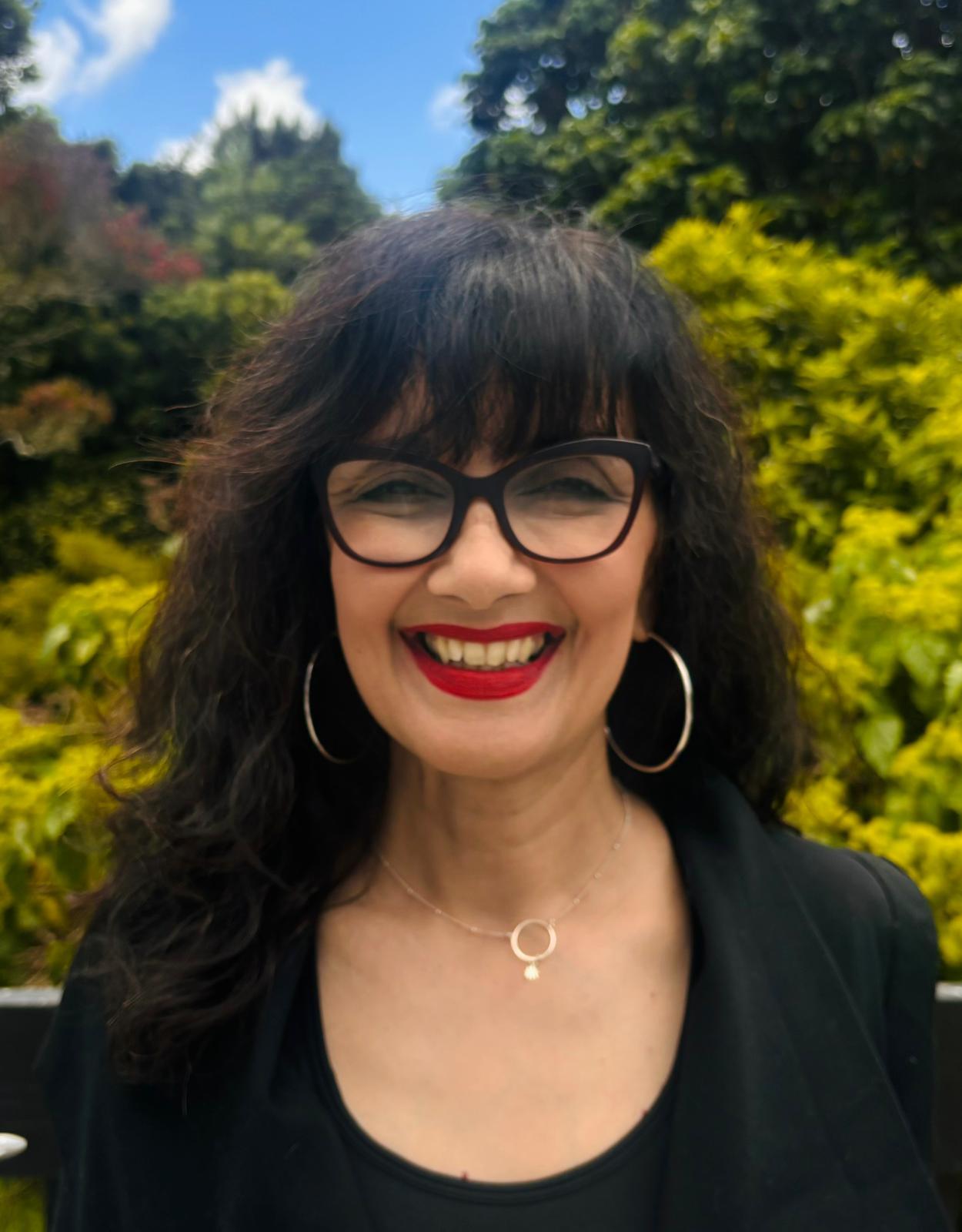 [digital project] ai curriculum graphic on a mobile device