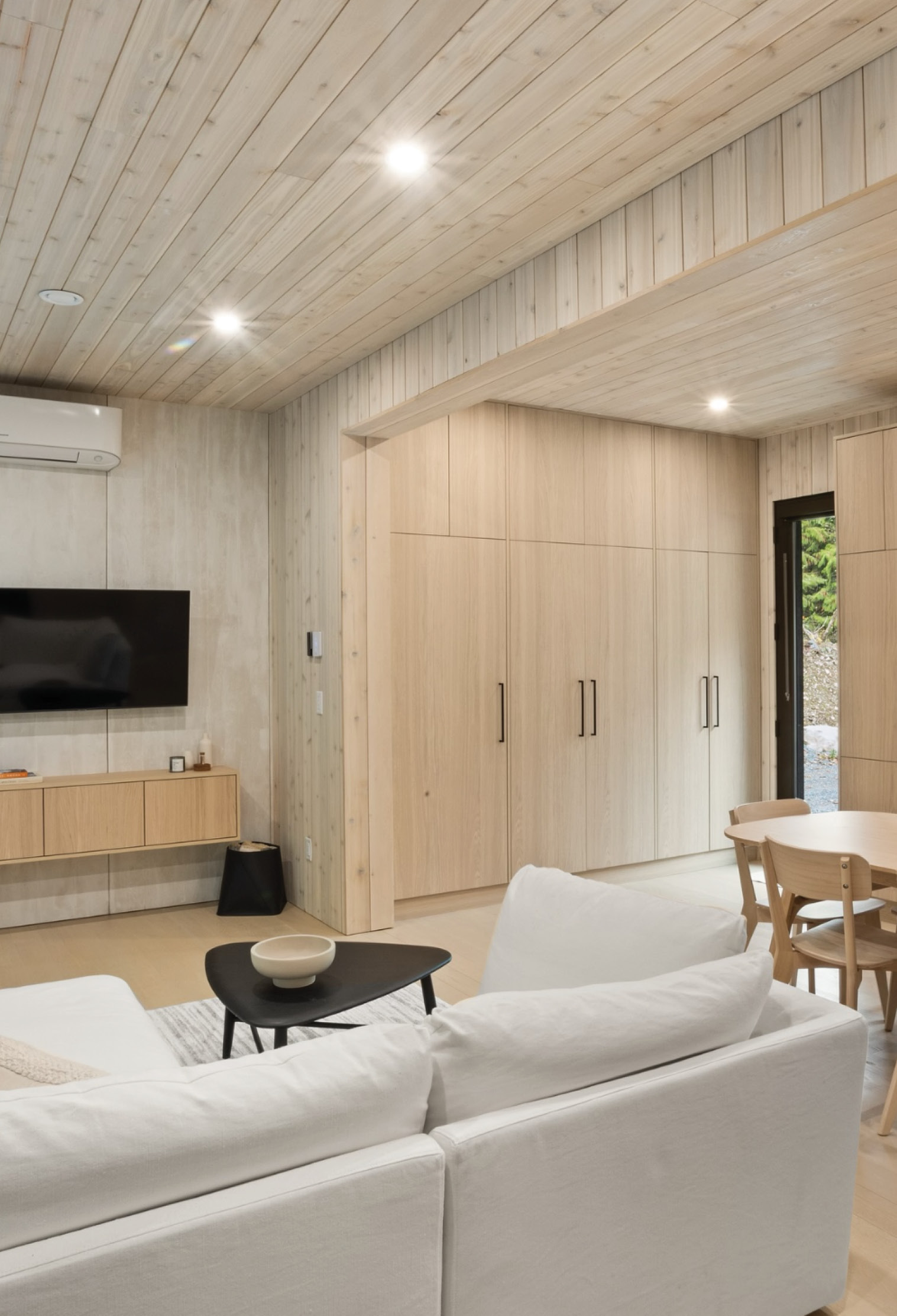 Saturna 7 a Modular Home by Hewing Haus | ModelTown