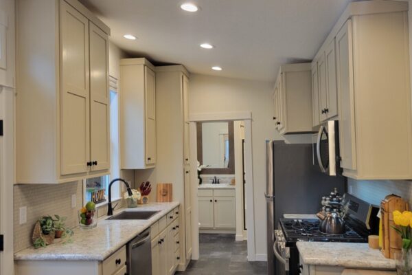 Columbia II by Tiny Mountain Houses - photo 5 of 9