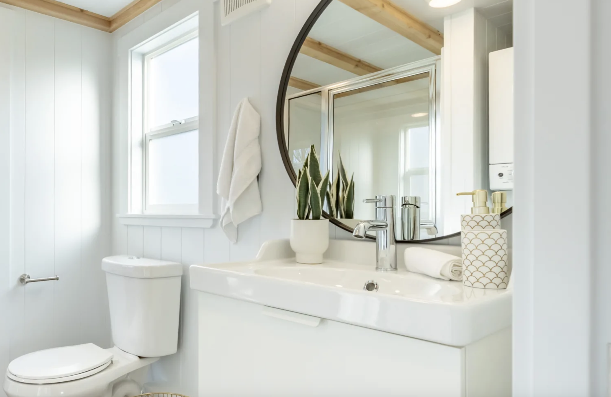 Oasis by Mint Tiny House - photo 15 of 17