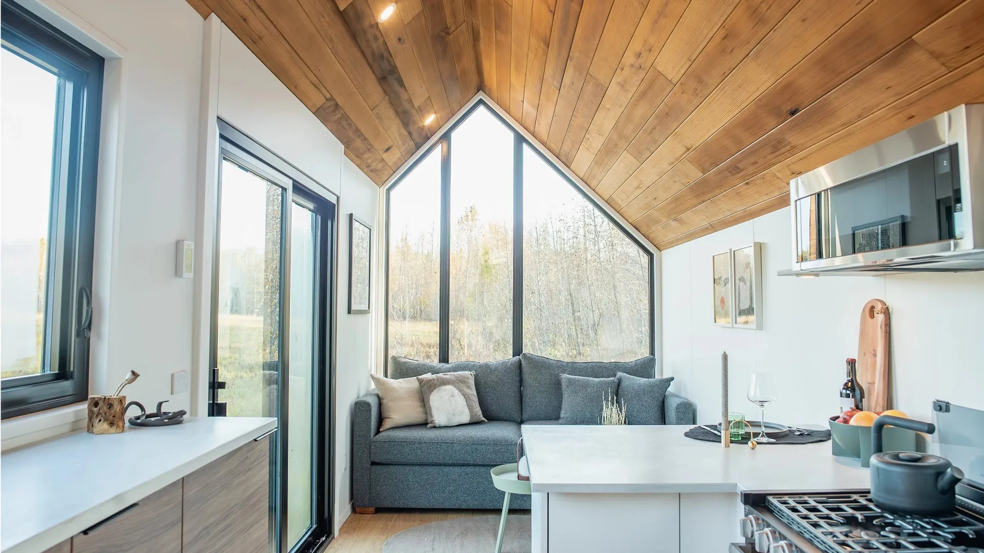 Halcyon Lux — gallery photo 7