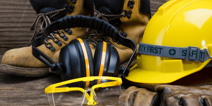 Erreurs courantes EPI sur un chantier de construction.