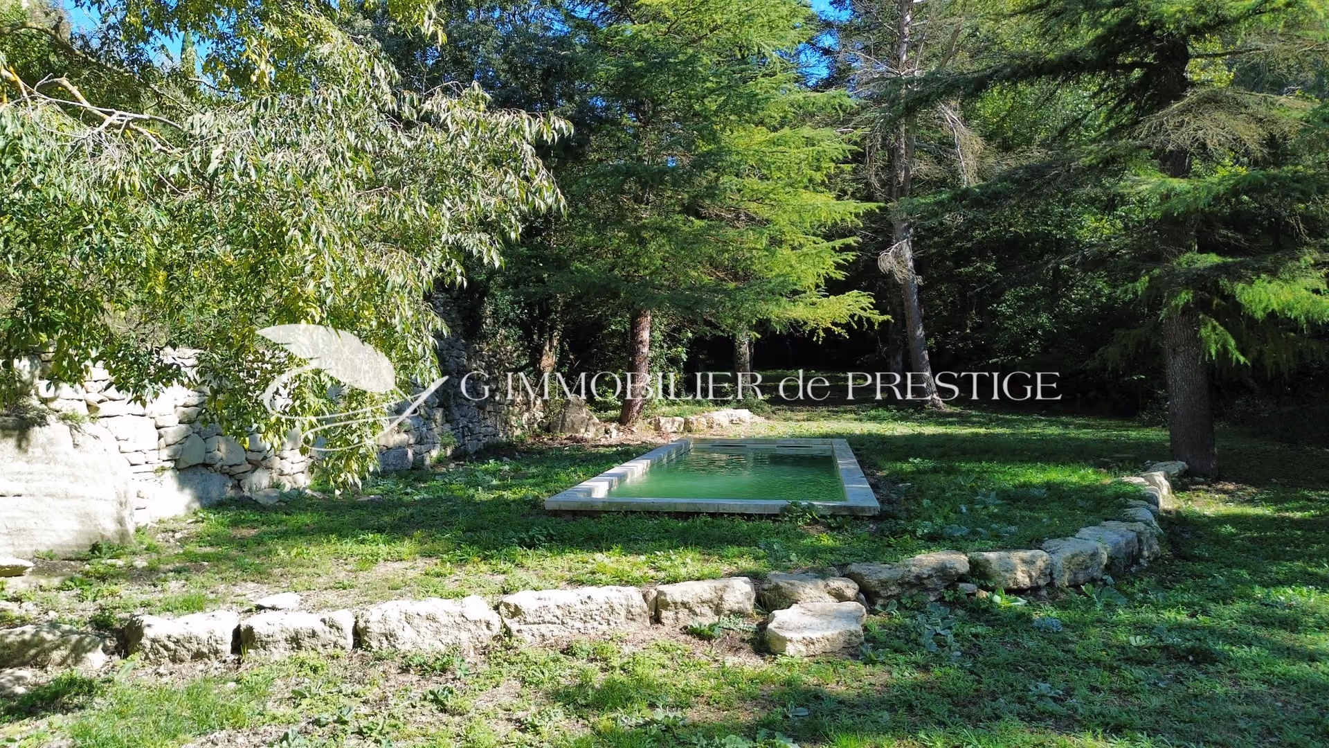 Renovated stone house with pool, in a quiet location just a few minutes' walk from the village