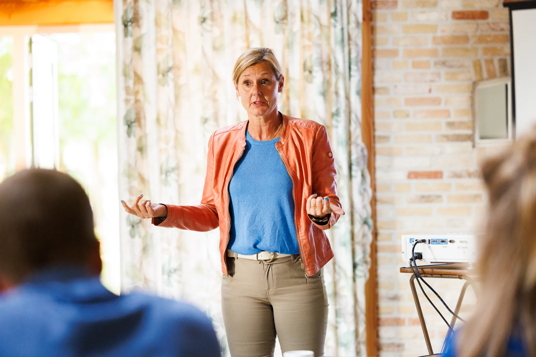 Liesbeth presenteert tijdens persmoment nulmeting maatschappelijke waarde
van Recreatie & Toerisme
in Noordoost-Friesland.