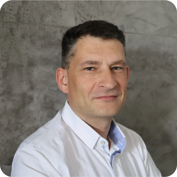 Dima Rivlin
CTO StrataVAR