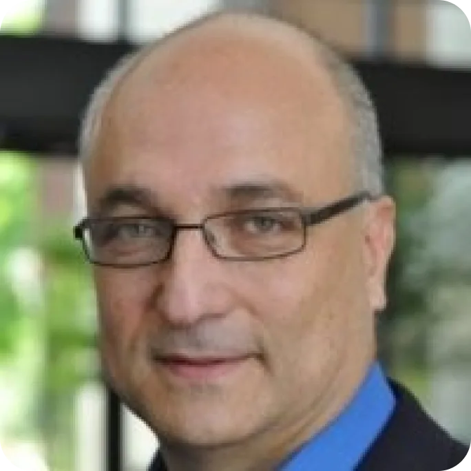 Raphael Epstein
CEO and Founder StrataVAR