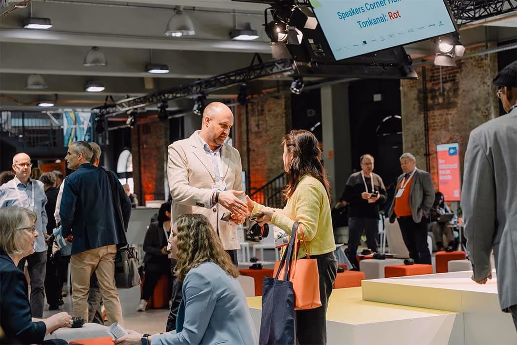 Jens Walter am Devware Stand beim Zukunftstag Mittelstand