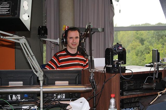 Radio DJ van Mega top 50