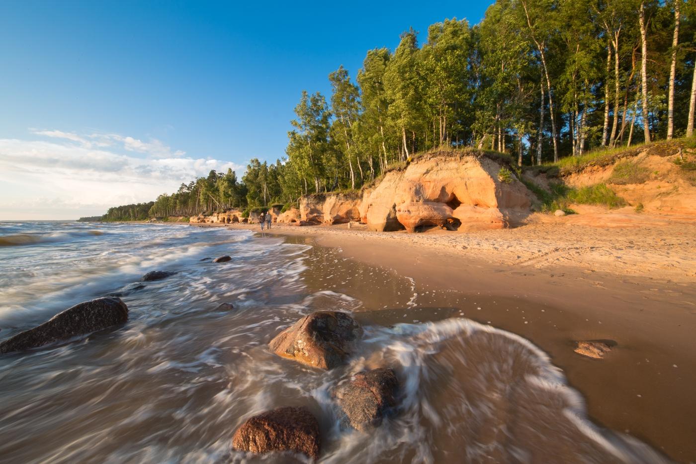 Veczemju klintis | latvia.travel