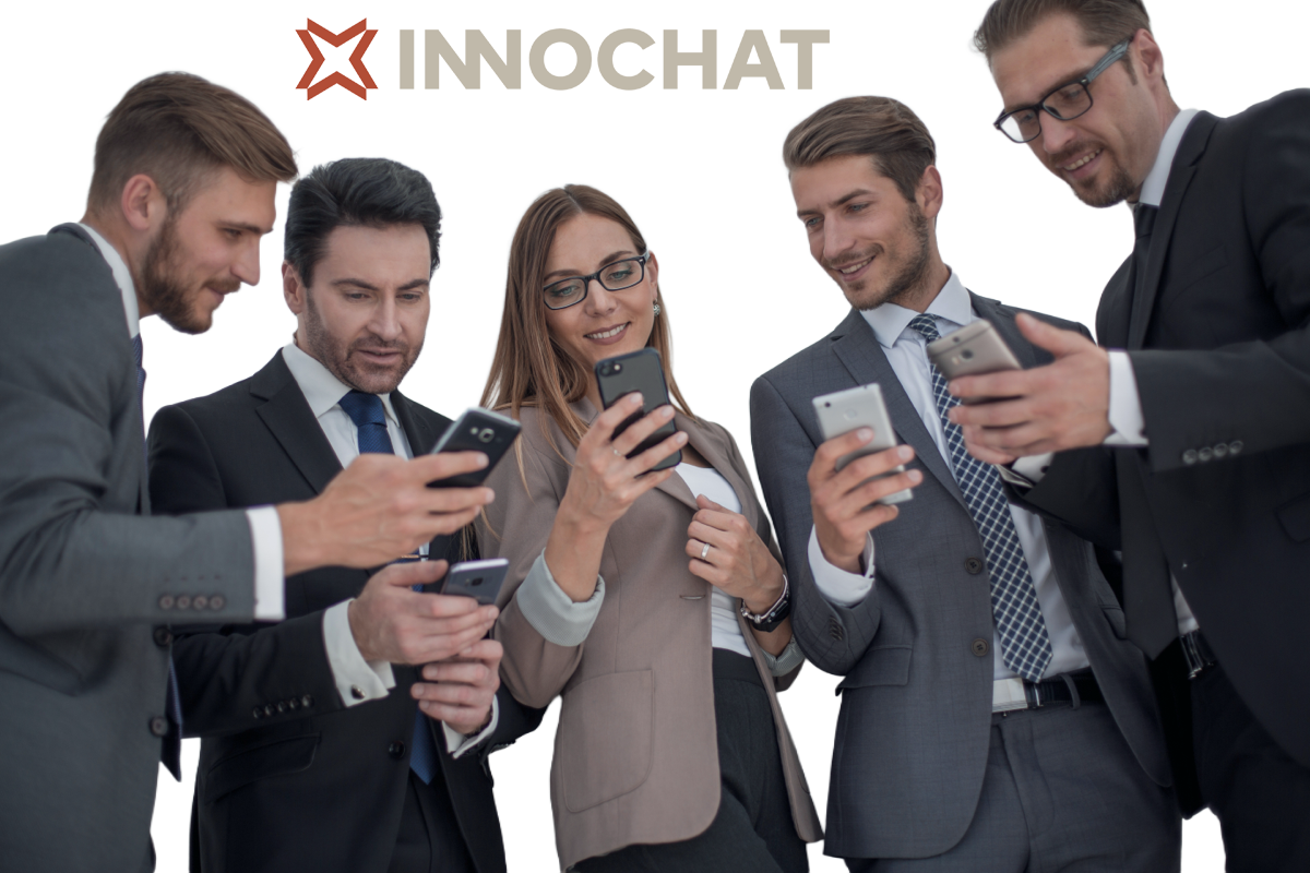image of diverse team collaborating on ai