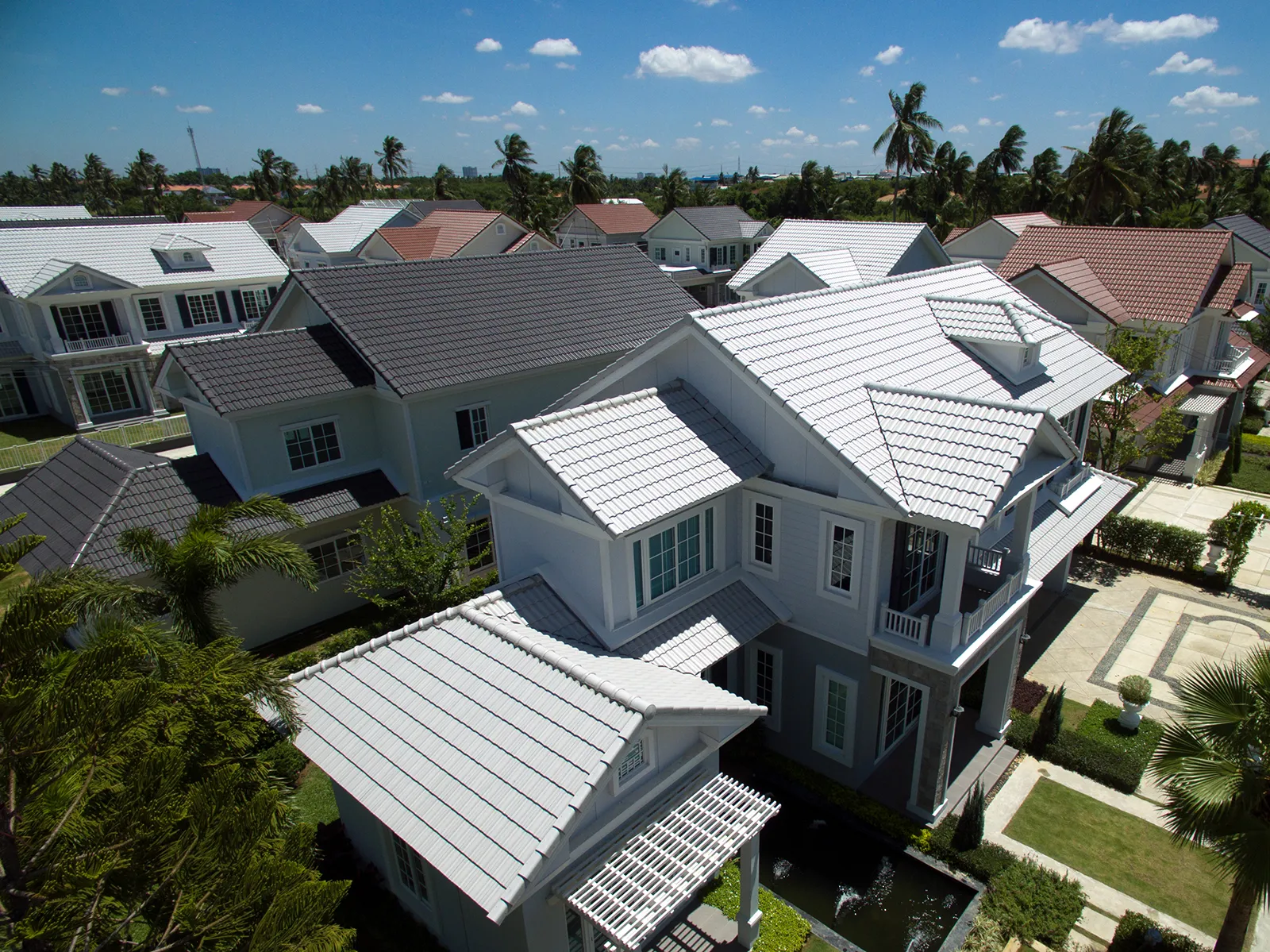 image of roof being repaired