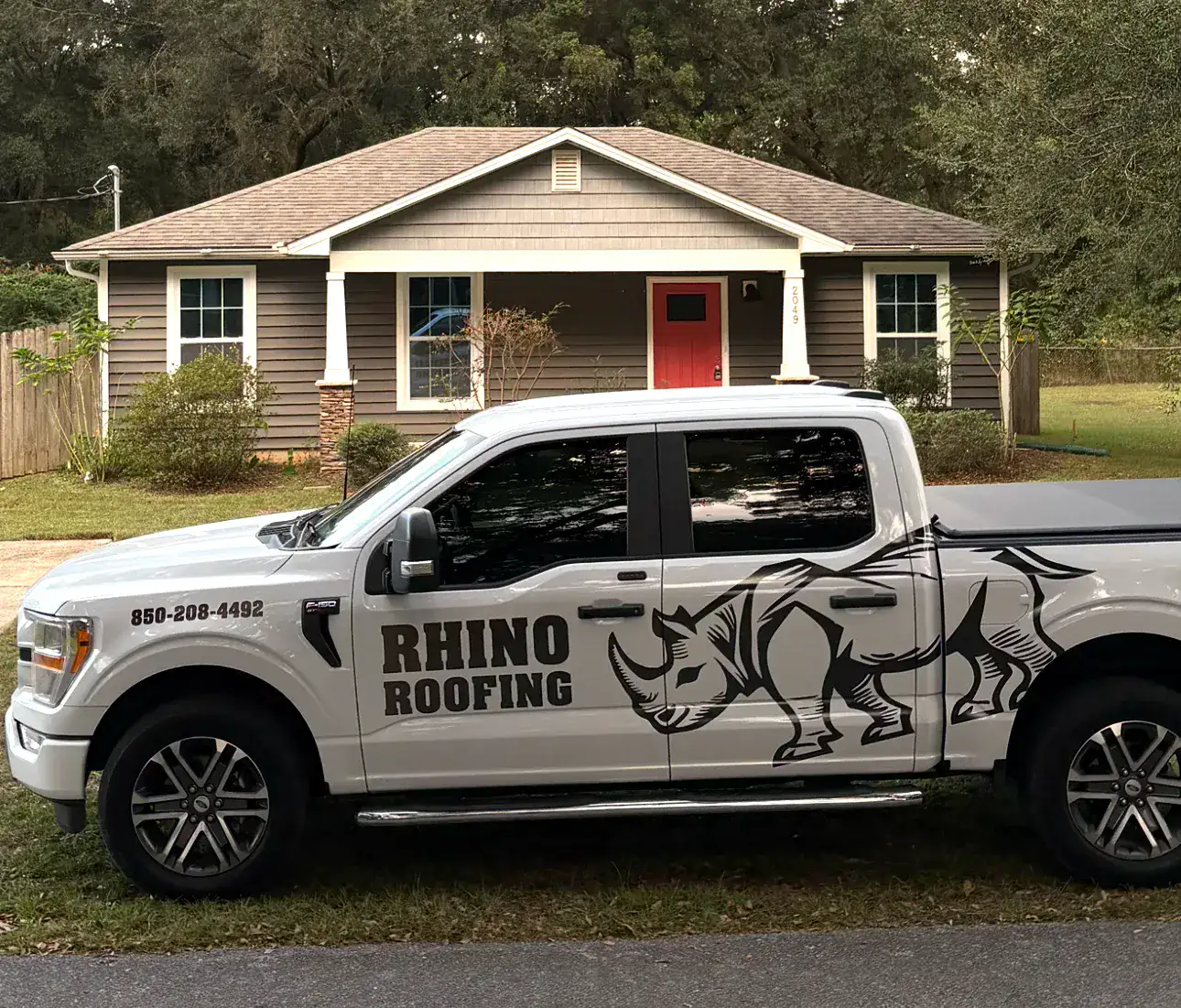 [background image] abstract image with office supplies (for a personal coach & consultant)