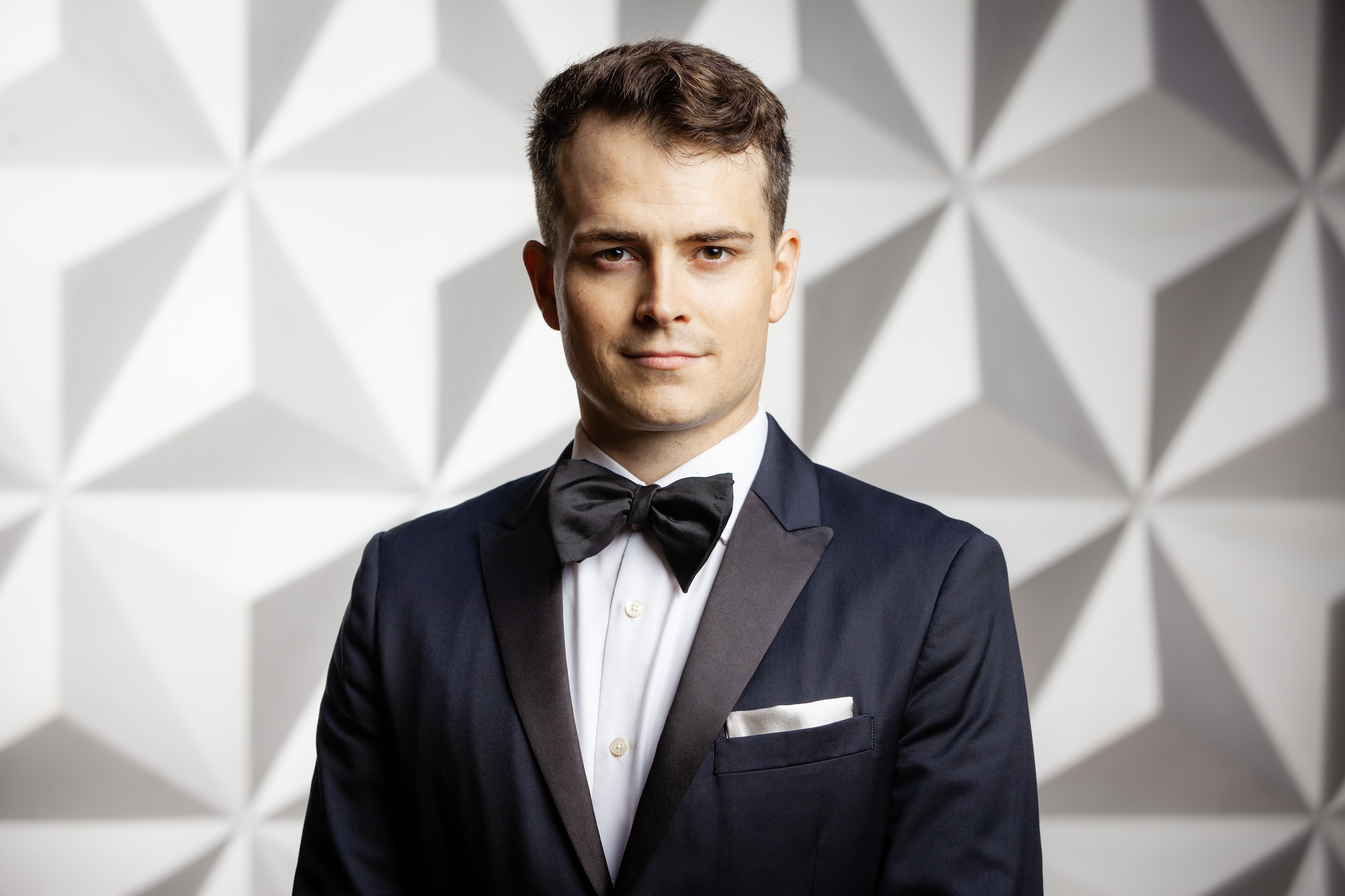 Palm Springs Friends of Philharmonic Selects Conductor Lee Mills As New Executive Director